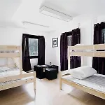 Hostel 10